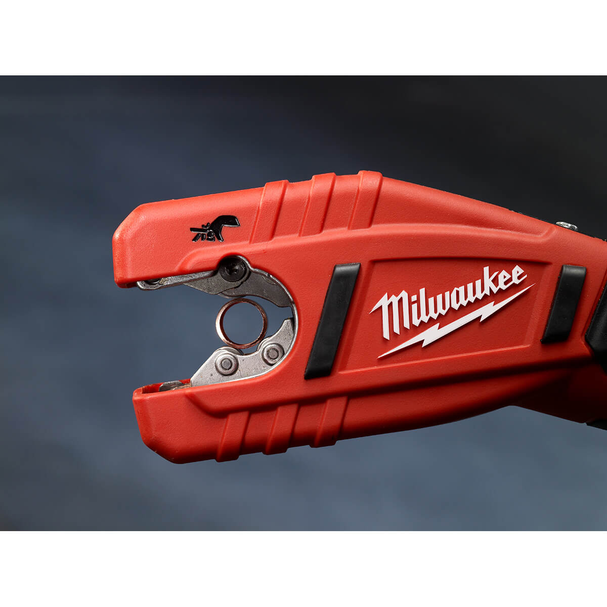 Milwaukee 2471-21 - M12 Cordless Copper Tubing Cutter Kit