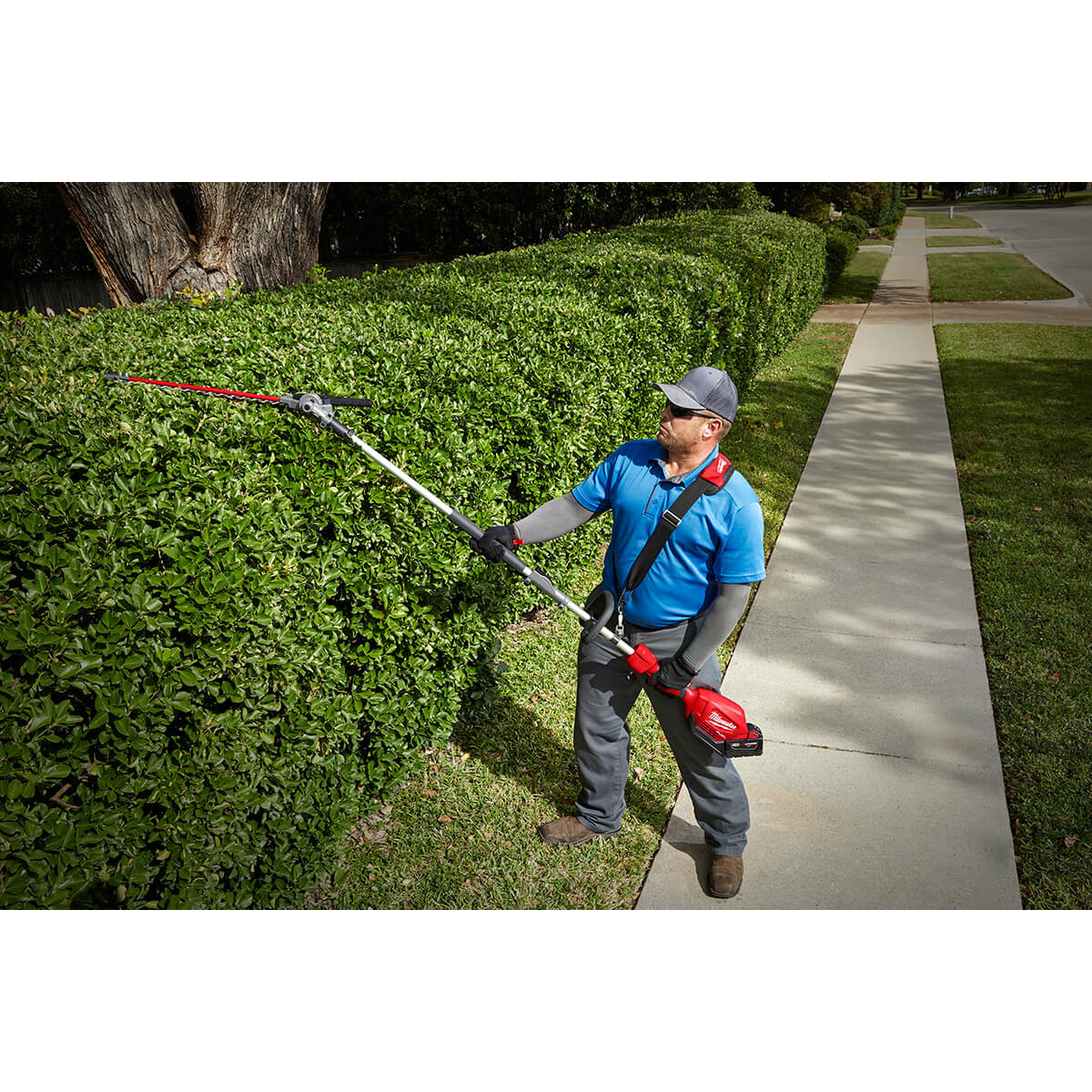 Milwaukee   49-16-2719 - M18 FUEL™ QUIK-LOK™ Articulating Hedge Trimmer Attachment